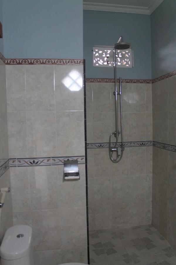 Waterfall Guest House Sukawati Esterno foto