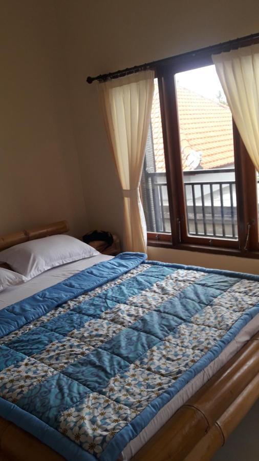 Waterfall Guest House Sukawati Esterno foto