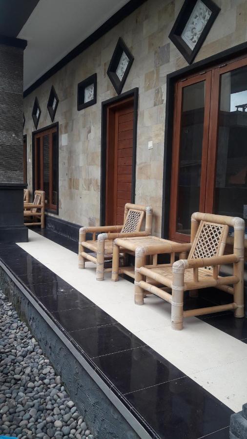 Waterfall Guest House Sukawati Esterno foto